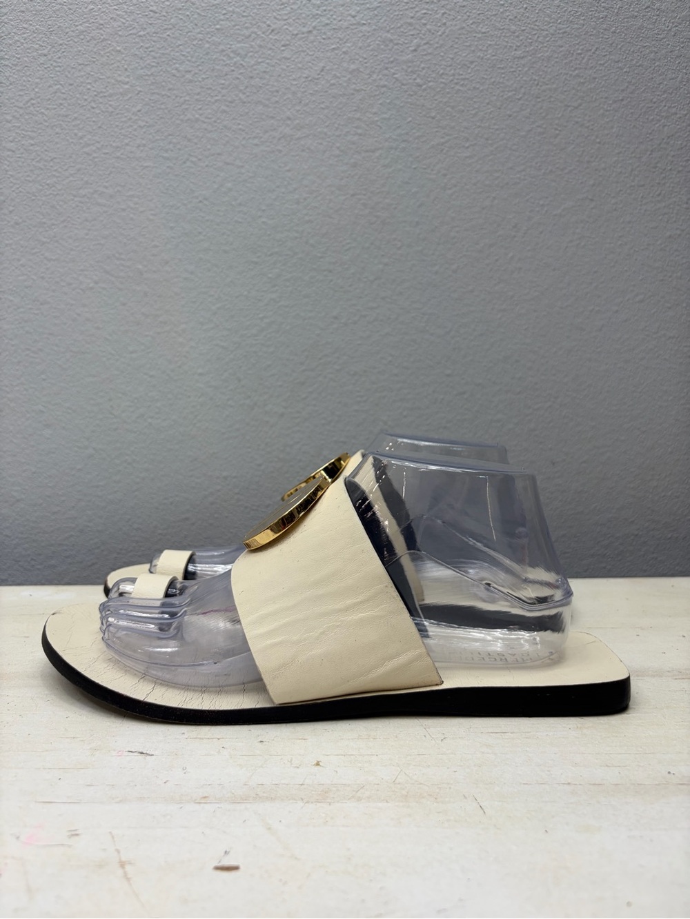 Mercedes Castillo White Leather Fallon Toe Ring Sandals Size 9